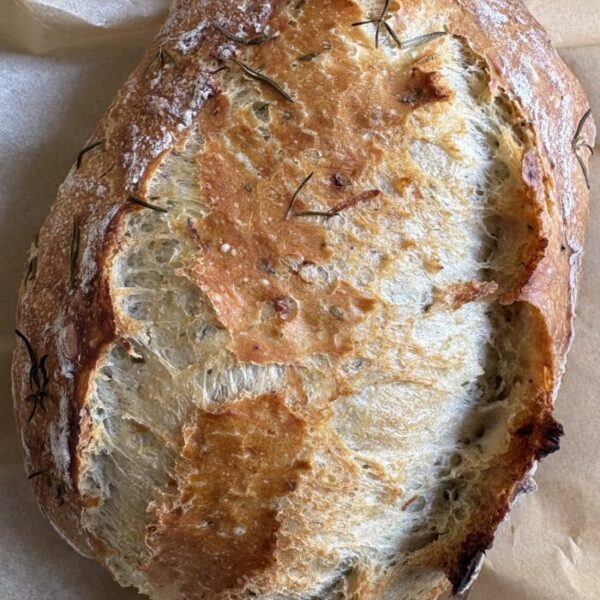 No-Knead Rosemary and Roasted Garlic Artisan Bread
