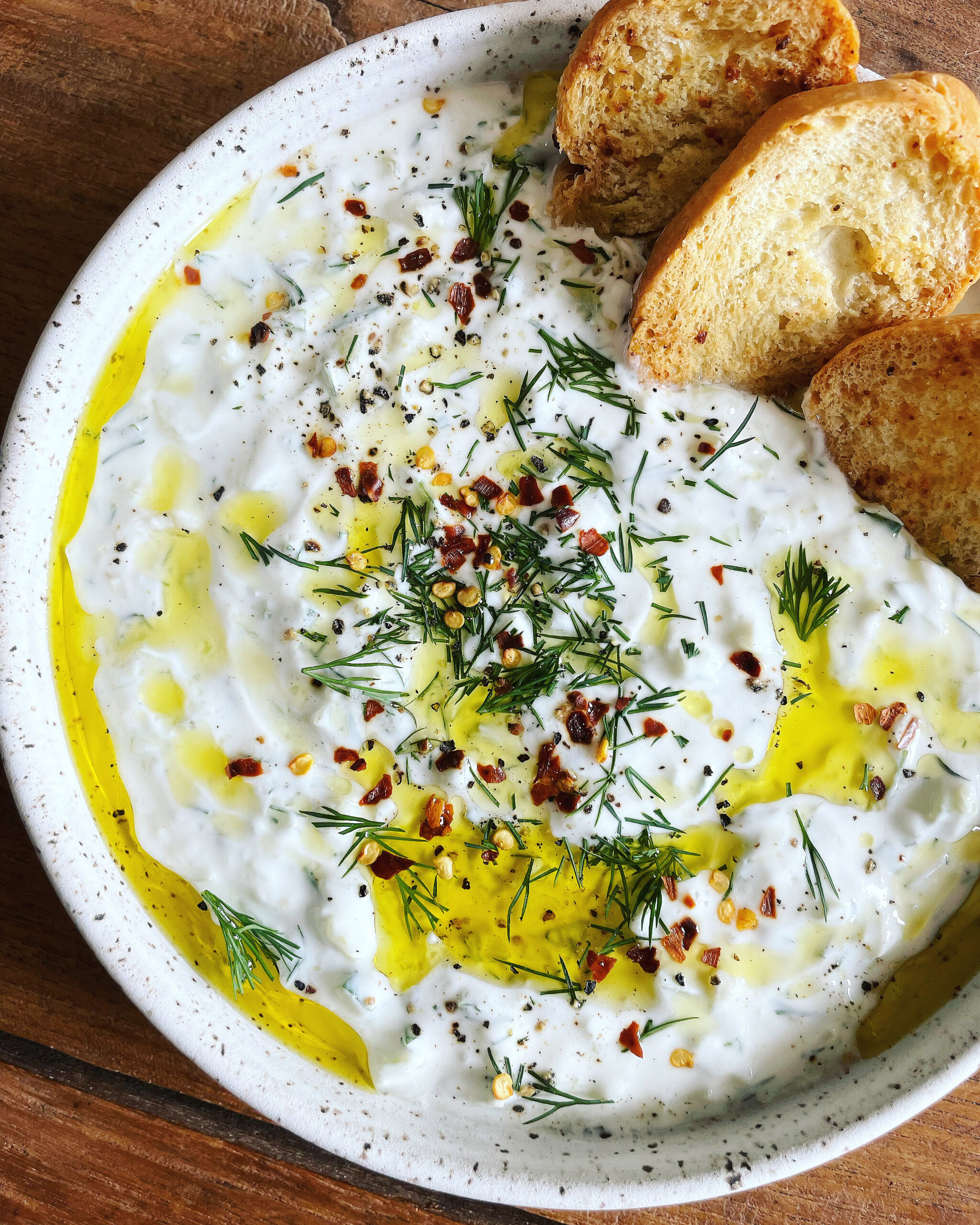 Tzatziki (Greek Cucumber-Dill Yogurt Sauce). - harvestandnourish.com