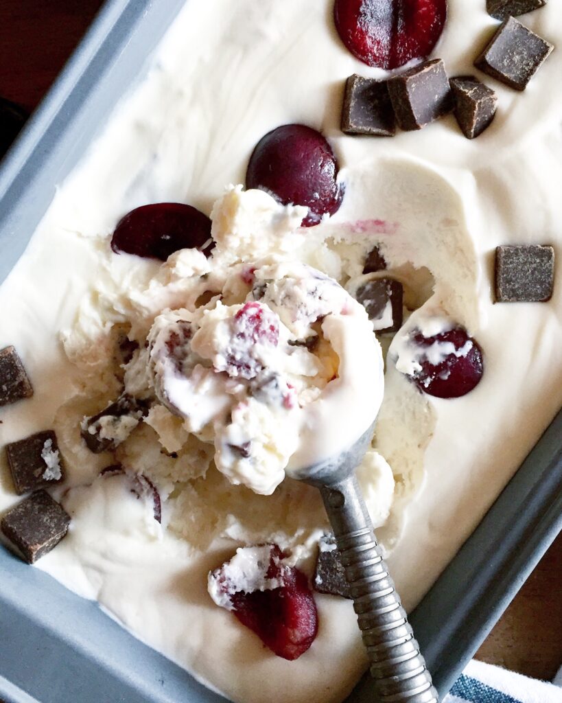 No-Churn Chocolate Cherry Ice Cream. - harvestandnourish.com