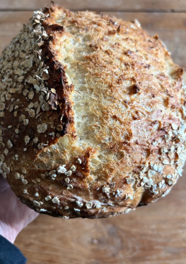 Honey Oat Artisan Bread. - harvestandnourish.com