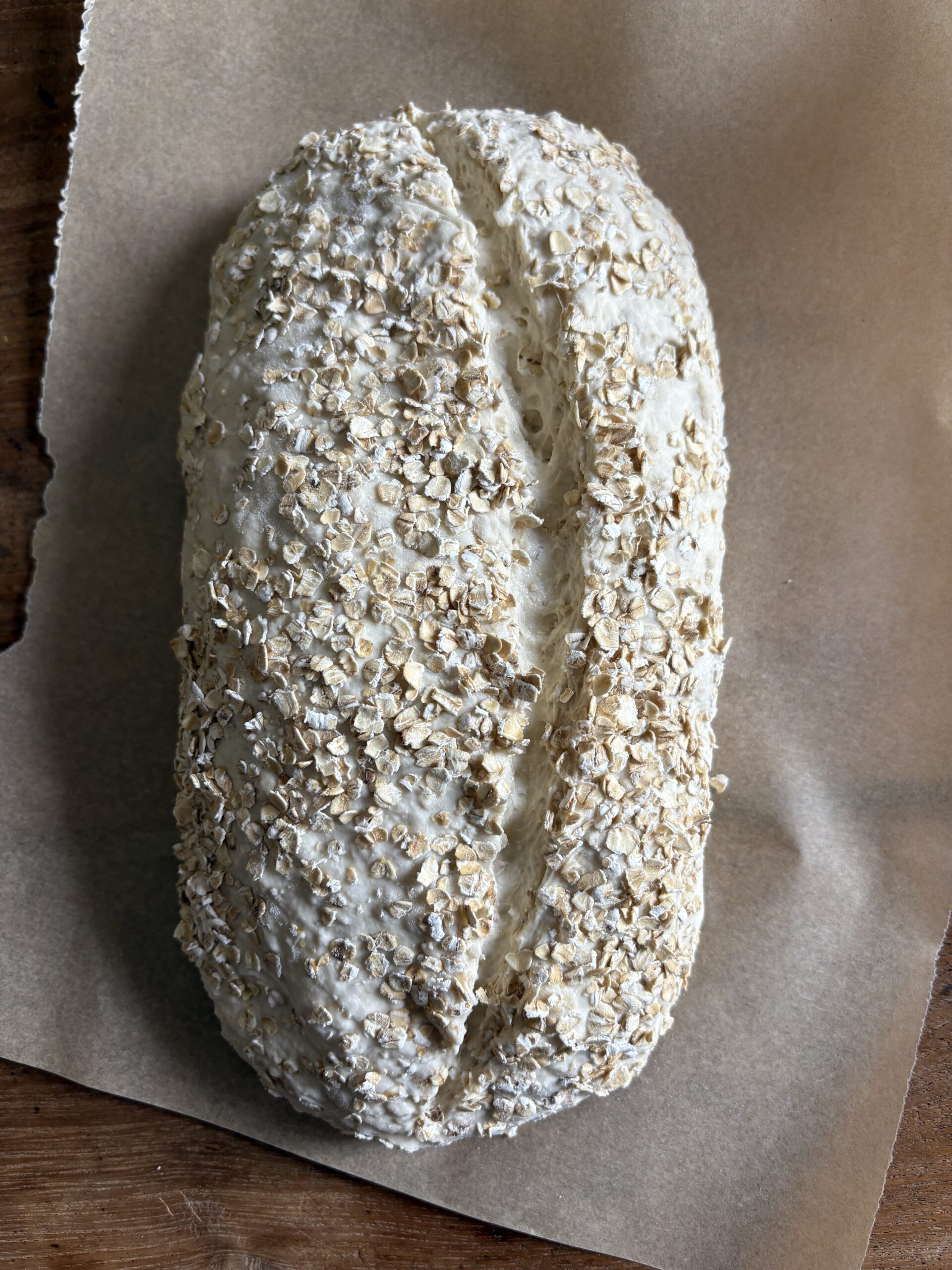 Honey Oat Artisan Bread. - harvestandnourish.com