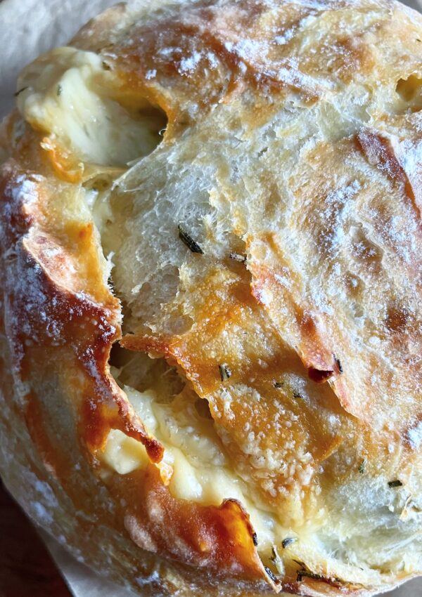 Rosemary Parmesan Artisan Bread. - harvestandnourish.com