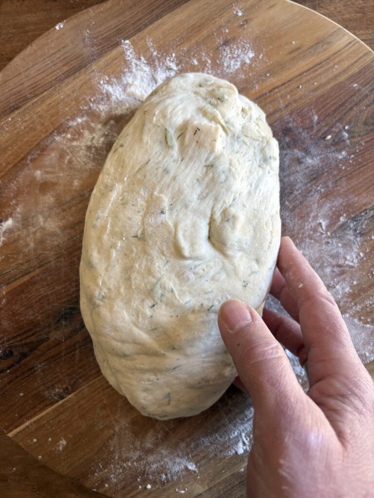 No-Knead Dill Gouda Artisan Bread. - harvestandnourish.com