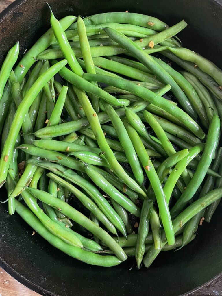 Rosemary Garlic Green Beans. - harvestandnourish.com