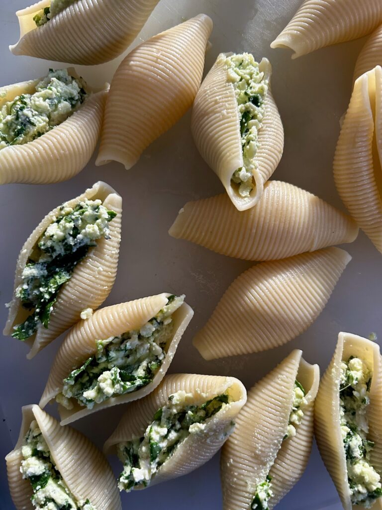 Spinach and Ricotta Stuffed Shells. - harvestandnourish.com
