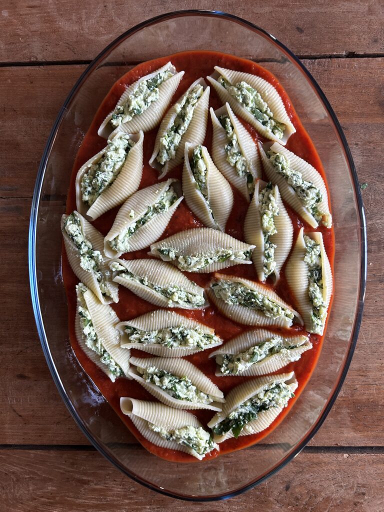 Spinach and Ricotta Stuffed Shells. - harvestandnourish.com