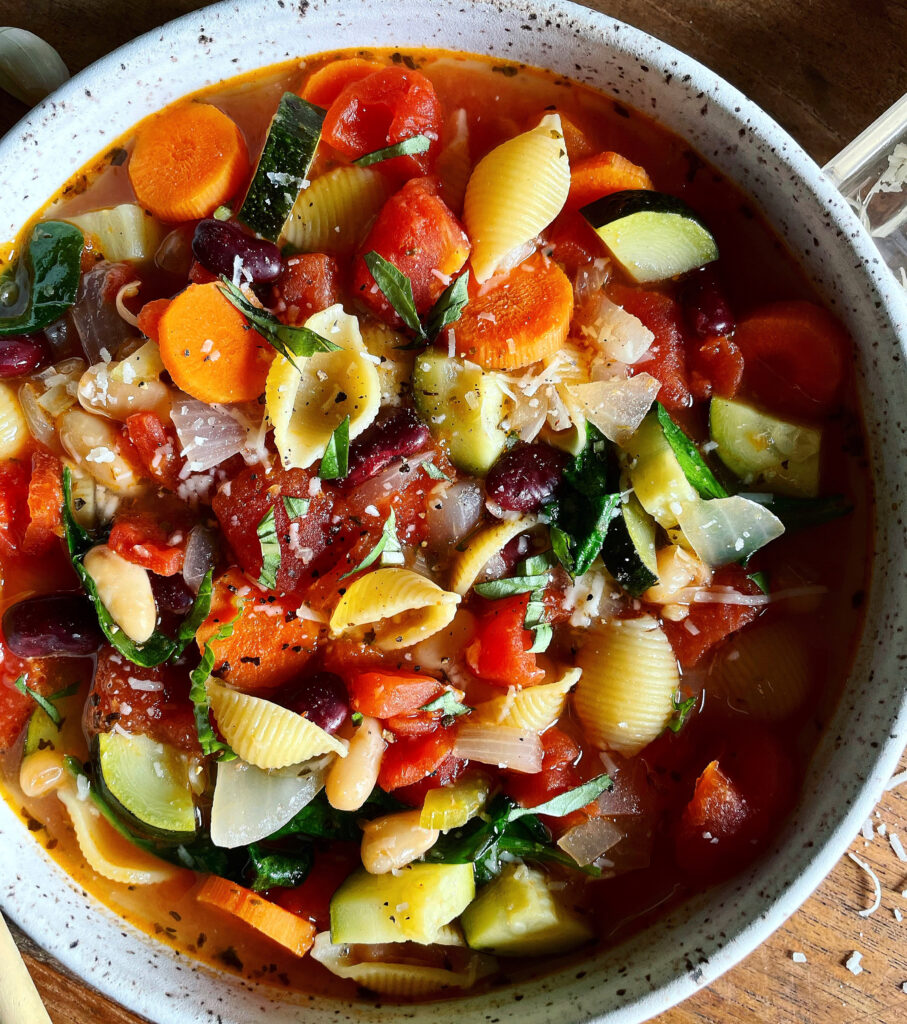 Minestrone Soup. - harvestandnourish.com