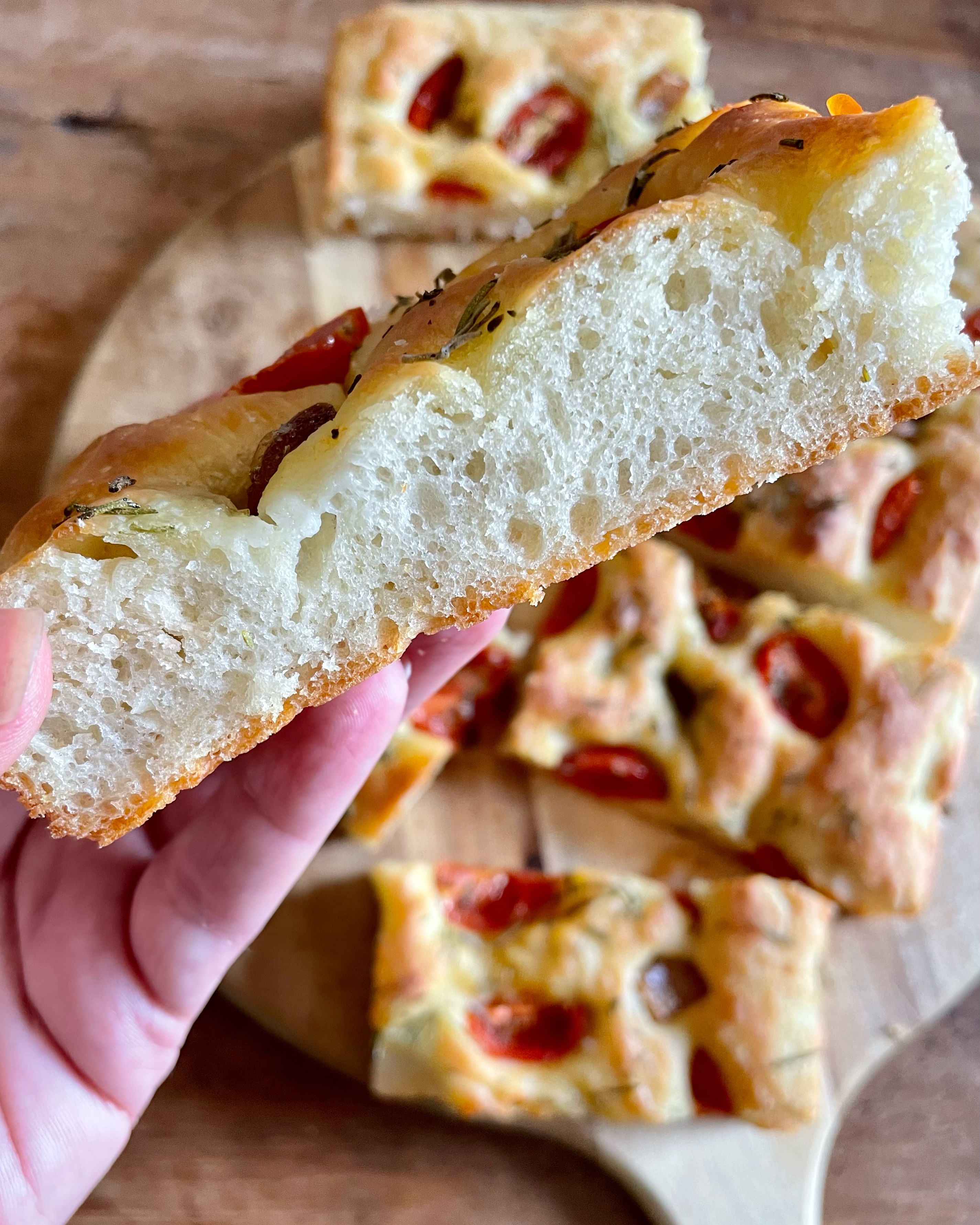 Simple Focaccia Bread Recipe. - harvestandnourish.com