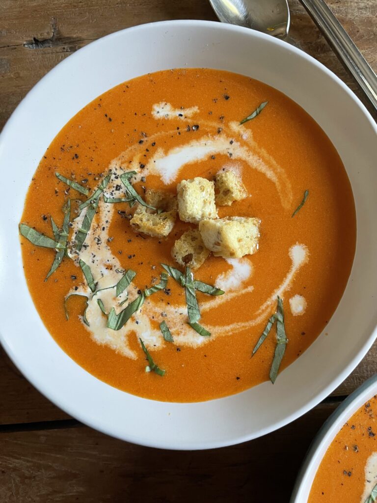 Creamy Roasted Red Pepper Soup. - harvestandnourish.com