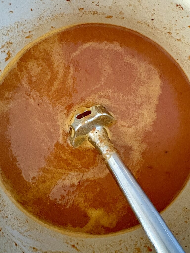 Roasted Red Pepper Soup. - harvestandnourish.com