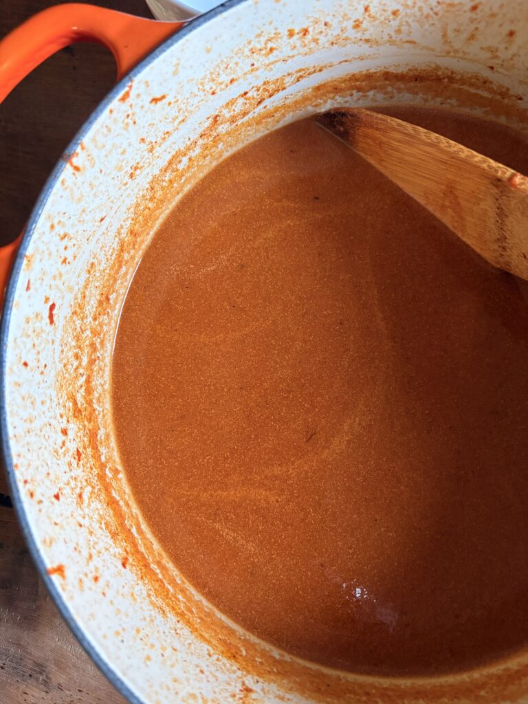 Roasted Red Pepper Soup. - harvestandnourish.com