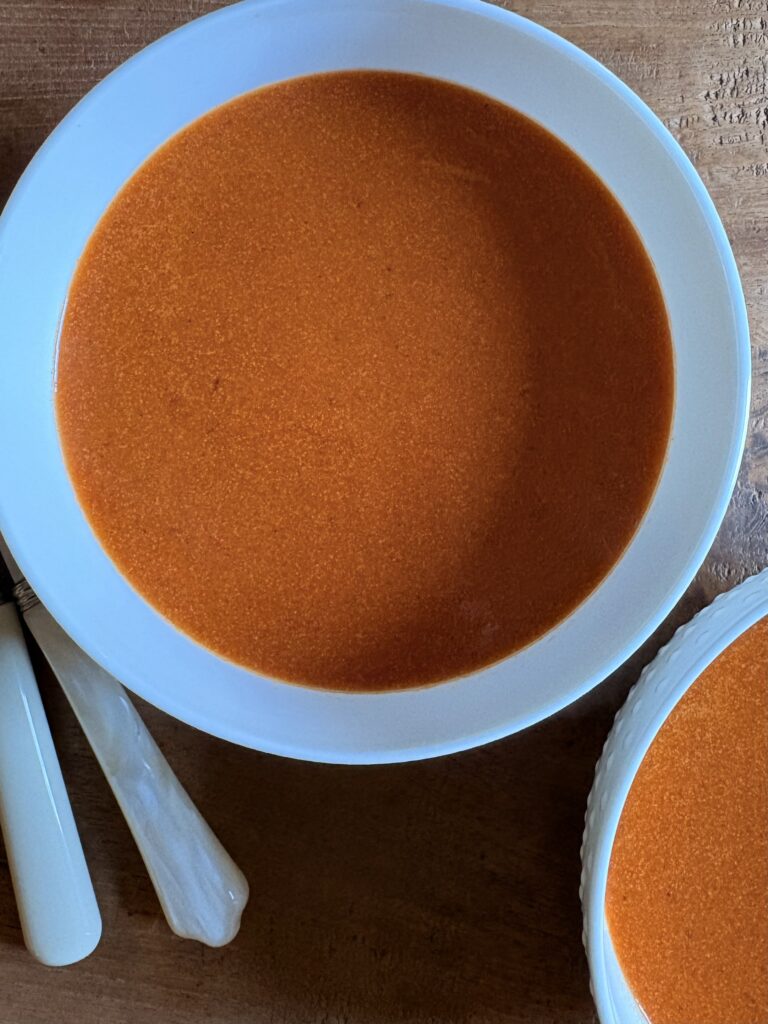 Roasted Red Pepper Soup. - harvestandnourish.com