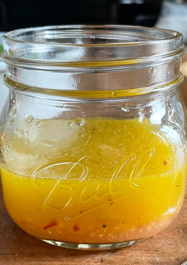 Apple Cider Vinaigrette. - harvestandnourish.com