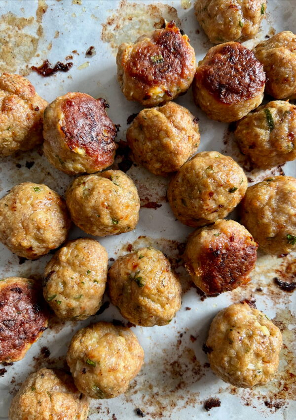 Baked Rosemary Chicken Meatballs. - harvestandnourish.com