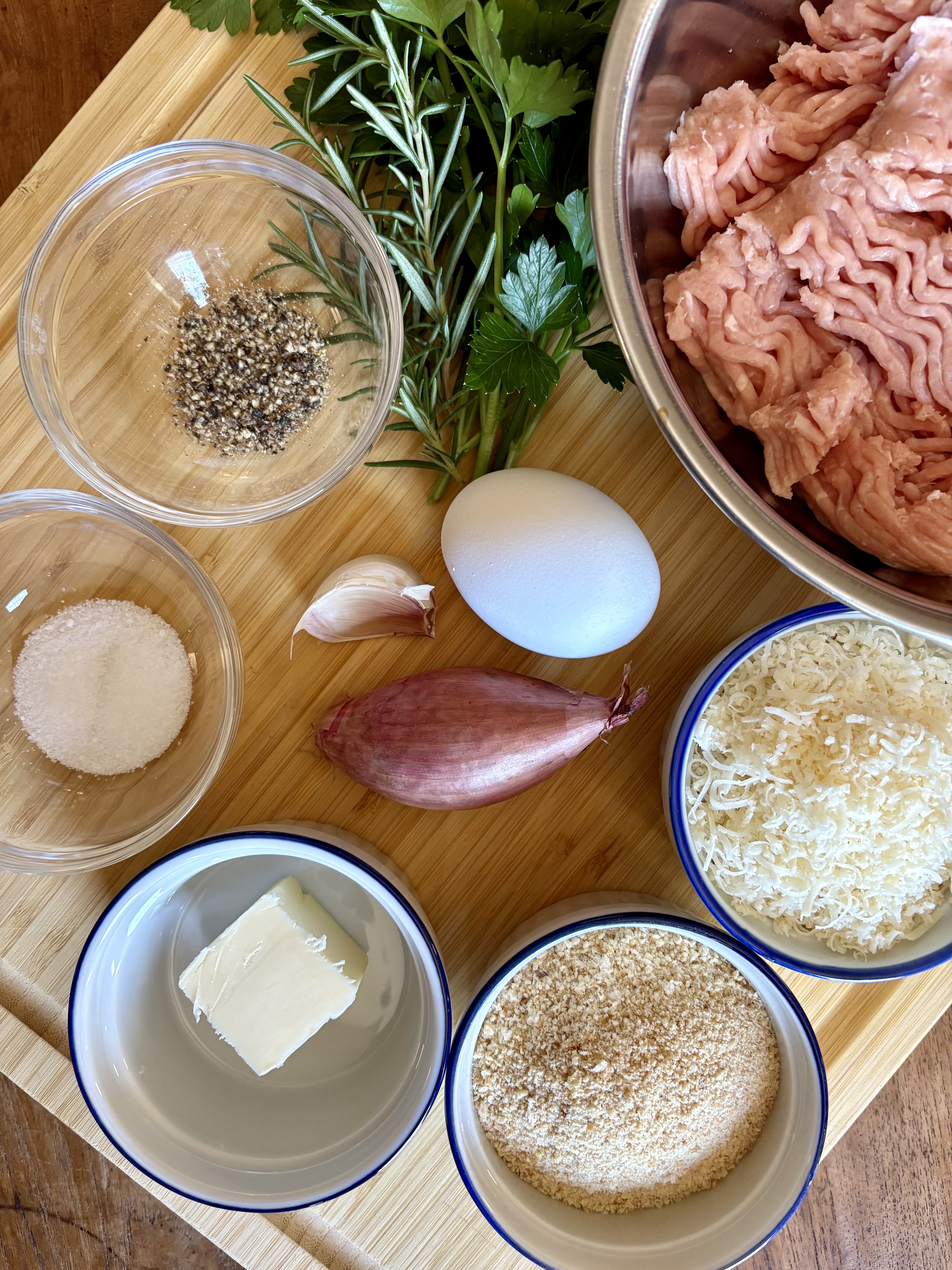 Baked Rosemary Chicken Meatballs. - harvestandnourish.com