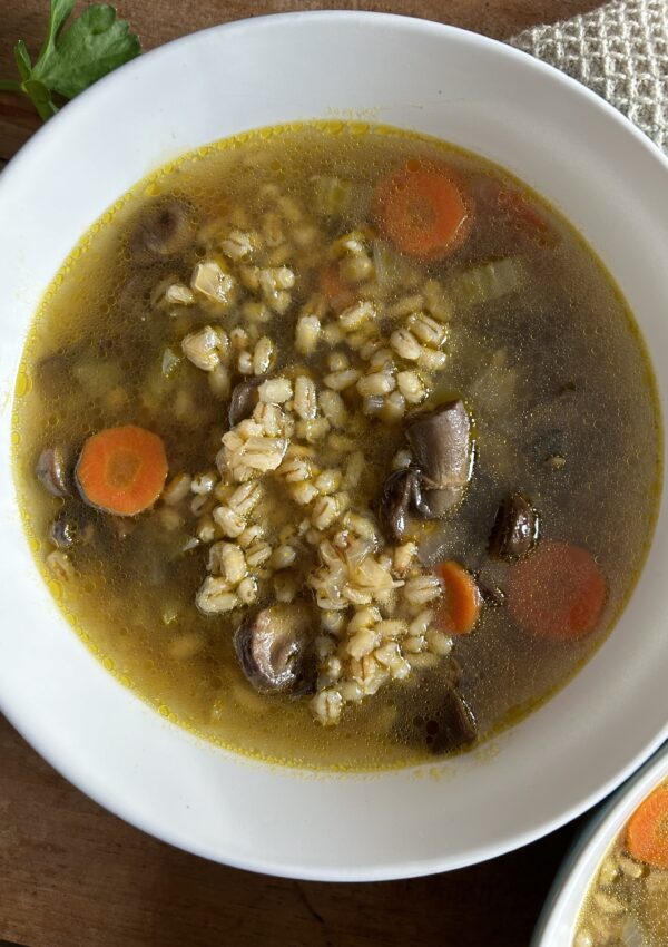 Mushroom Barley Soup. - harvestandnourish.com