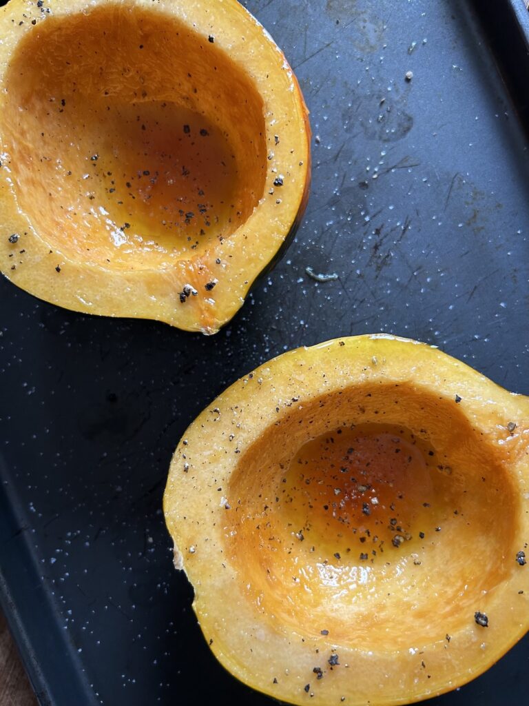 Maple Roasted Acorn Squash. - harvestandnourish.com