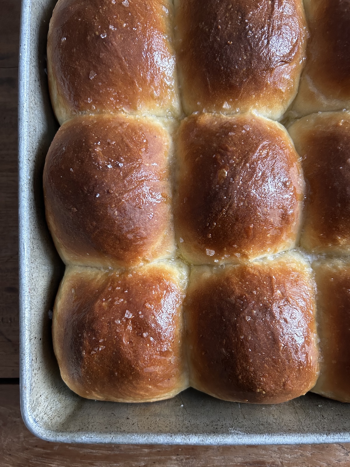 Buttermilk Dinner Rolls. - harvestandnourish.com