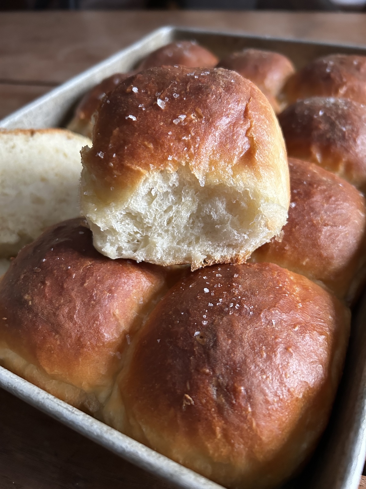 Buttermilk Dinner Rolls. - harvestandnourish.com