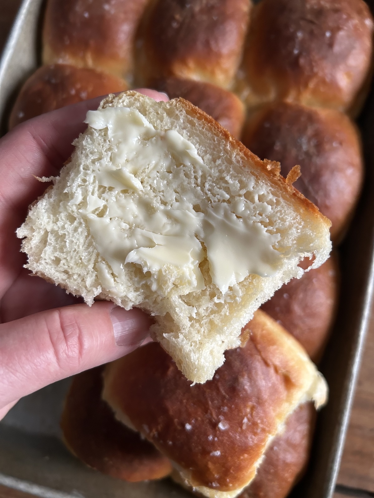 Buttermilk Dinner Rolls. - harvestandnourish.com