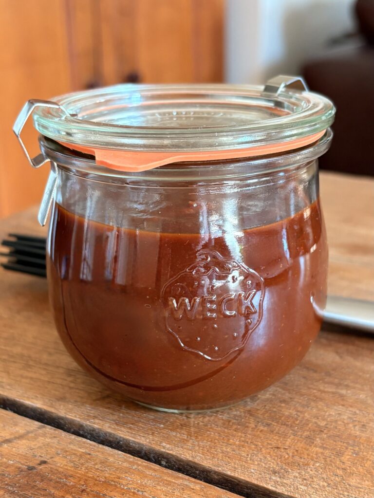 Sweet and Smoky Barbecue Sauce. - harvestandnourish.com