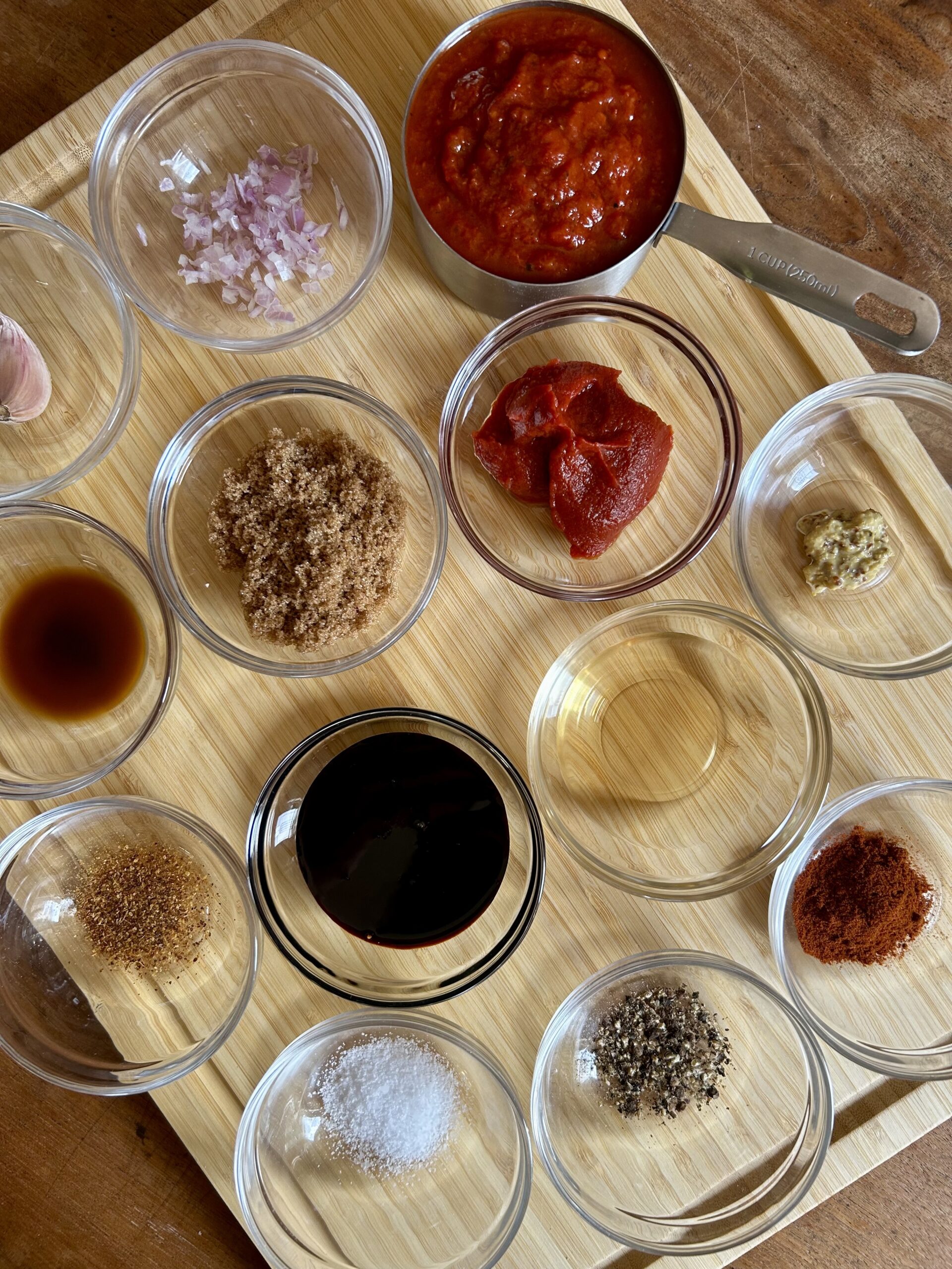 Sweet and Smoky Barbecue Sauce. - harvestandnourish.com