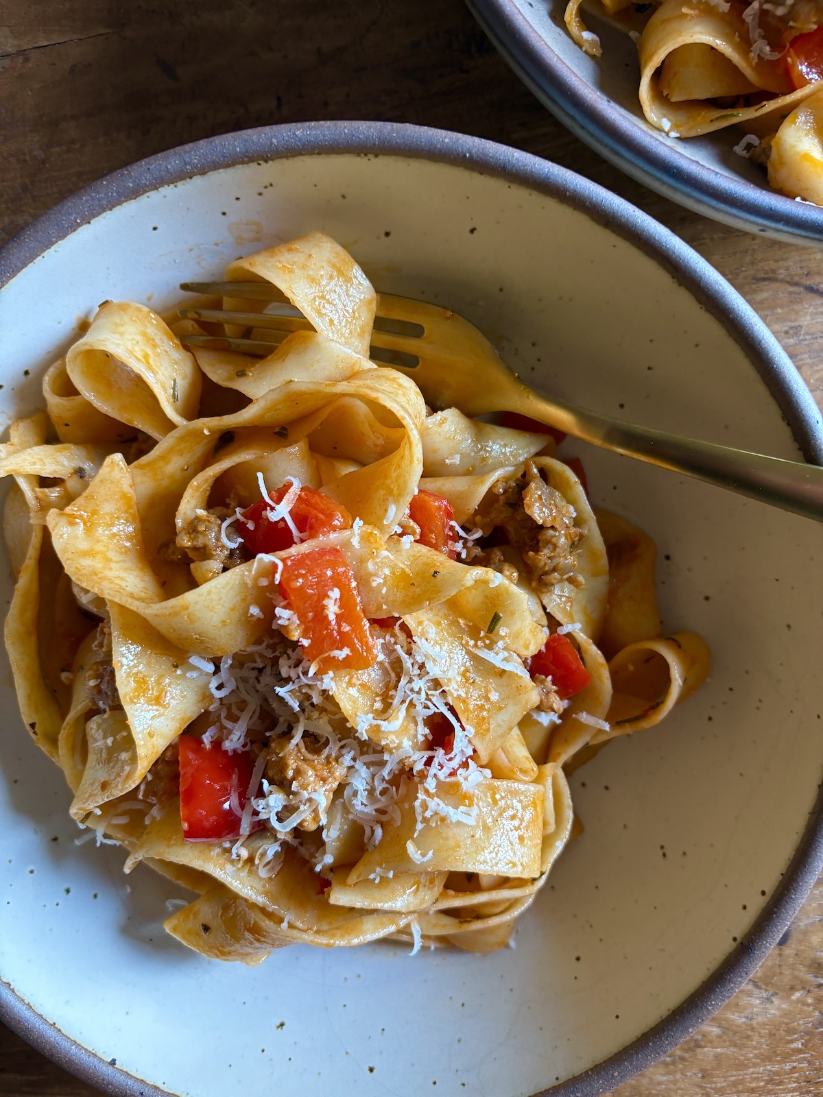 Pappardelle with Sausage and Peppers. - harvestandnourish.com