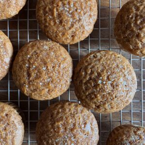 One Bowl Pumpkin Muffins. - harvestandnourish.com