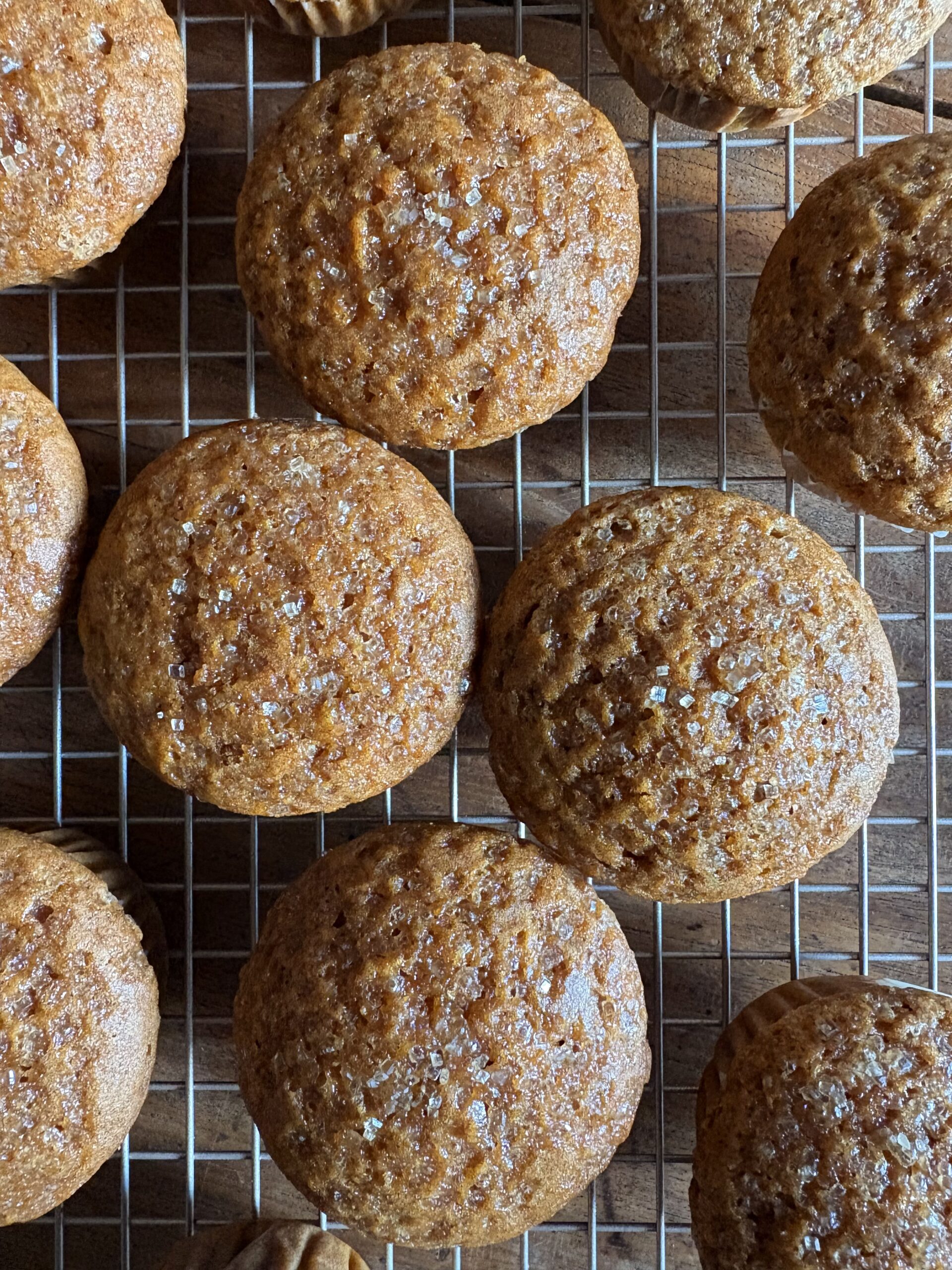 One Bowl Pumpkin Muffins. - harvestandnourish.com