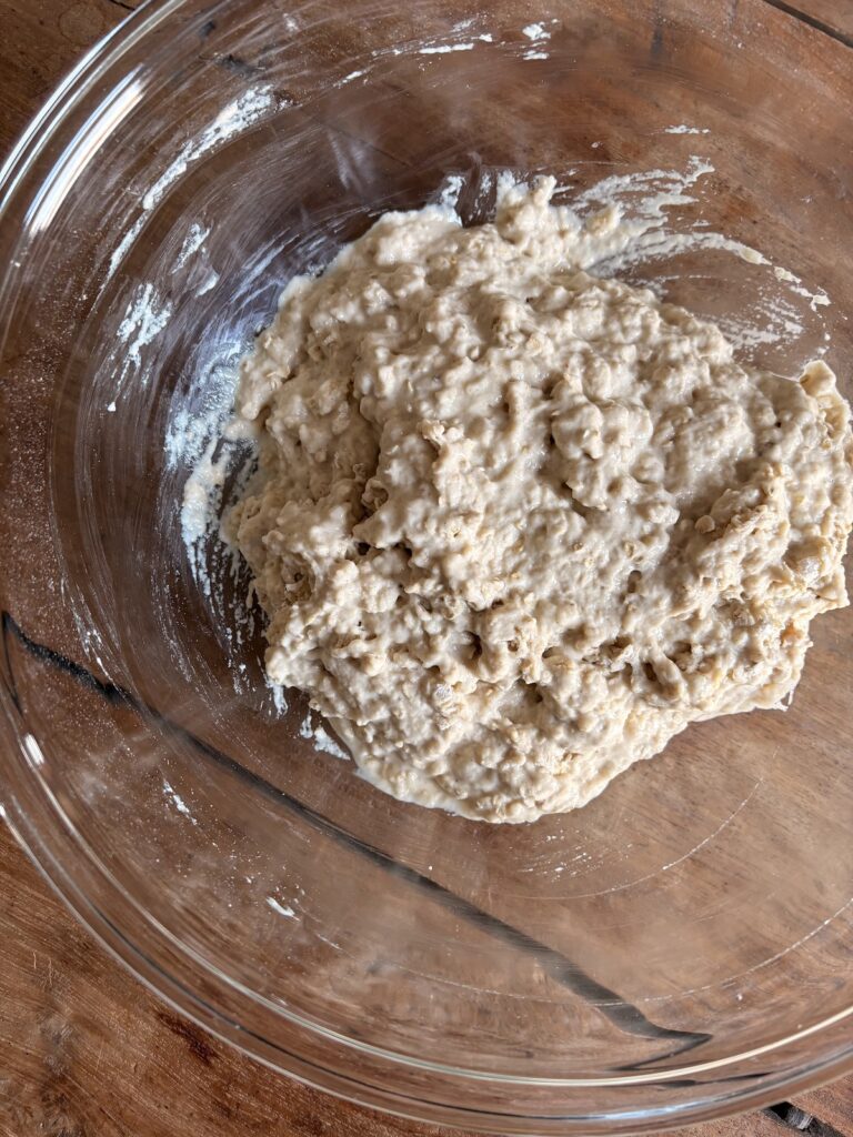 No-Knead Honey Oat Bread. - harvestandnourish.com