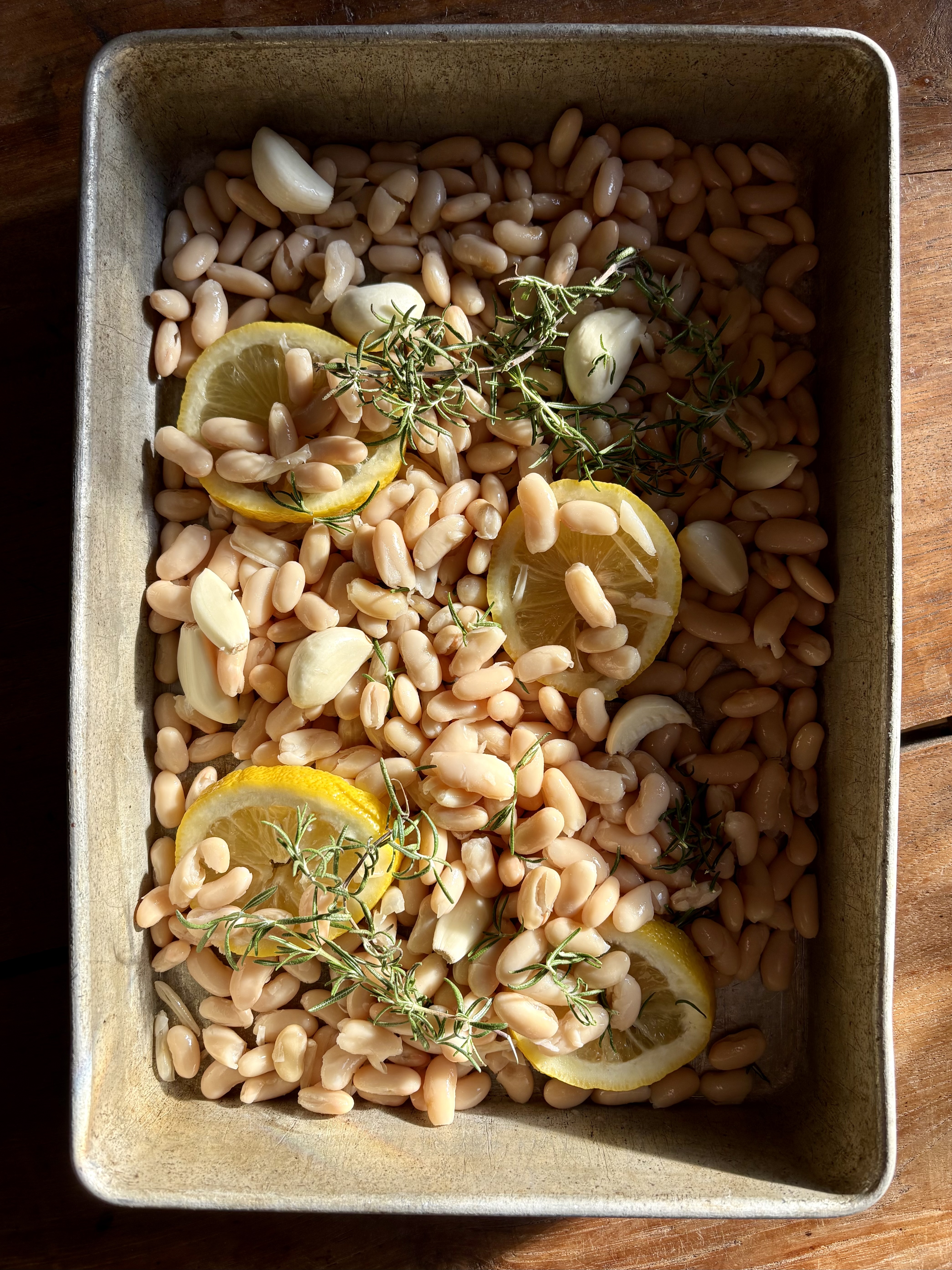 Lemon Rosemary Chicken and White Beans. - harvestandnourish.com